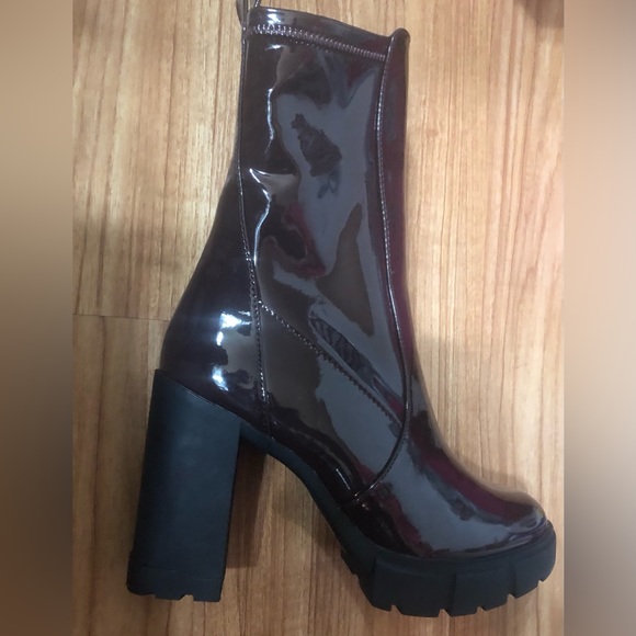 Aldo Illanna brown patent pull-on lug sole heeled ankle boots size 10 new - Picture 6 of 15